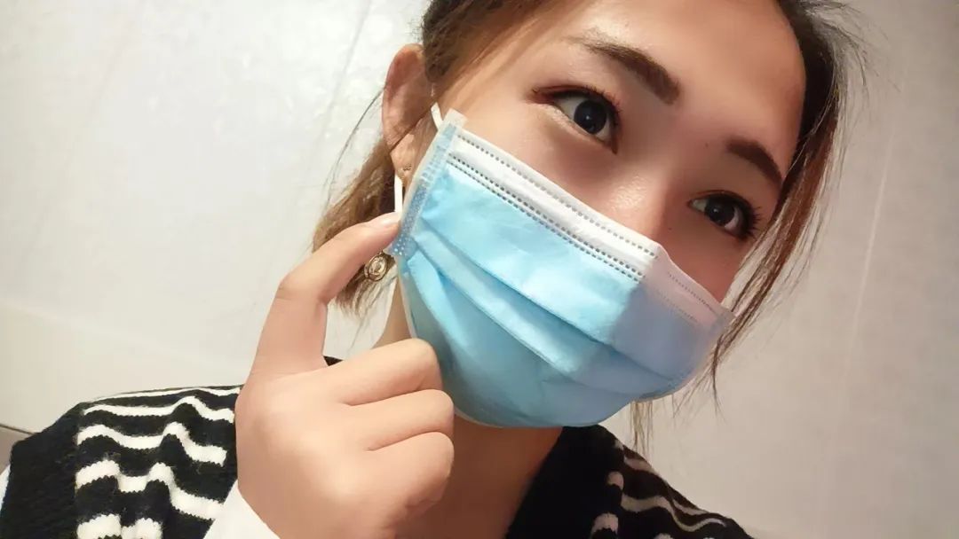 DƬ
